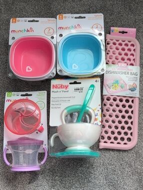 Baby Food Bundle: Munchkin Bowls & Snack Catcher, Mash N Feed, Dishwasher Bag